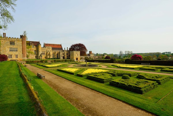 Penshurst Place & Gardens - Tonbridge